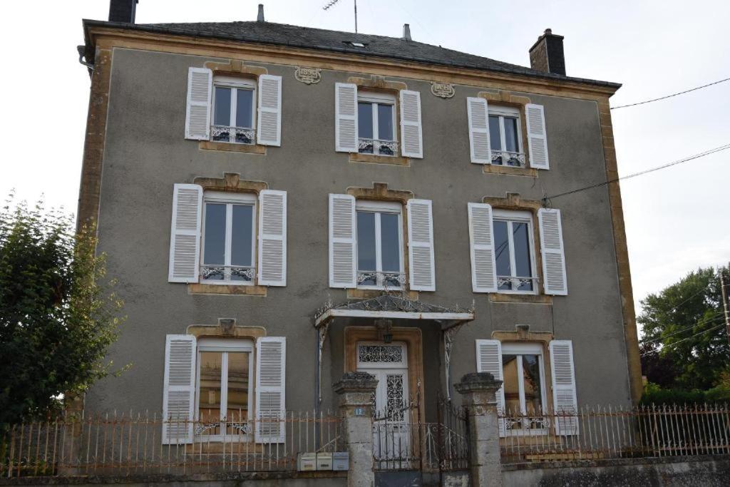 Appartement dans maison de caractère avec sauna Carignan Esterno foto